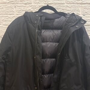 lululemon athletica Men's Black Puffer Jacket